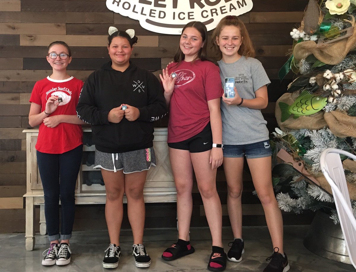 GSLEcouncil's tweet photo. Meet Isabelle, Brianna, Abigail, Erin &amp; Maren! These girls from Troop 10353 earned their Silver Award for raising awareness of teen mental health by painting encouraging quotes inthe halls of Denham Springs Freshman High school. #gsSilverAward #BecauseofGirlScouts #GSLE 💚 https://t.co/waBXGT6DCp