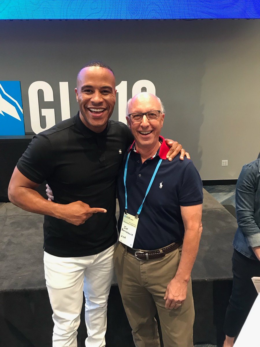 renncomm's tweet photo. Our company president is at #GLS19 and got to spend some time with our friend/producer @DeVonFranklin ! We have loved working on the amazing movies he has produced. https://t.co/8zNCvLGq0g