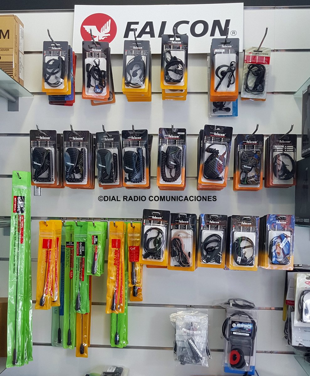 Se acerca la temporada de caza, tienes todo preparado??  Emisoras portátiles, baterías, microaltavoces, microauriculares, antenas, collares, mandos gps, fundas protectoras, etc. Nosotros ya estamos preparados y tú?
Te esperamos!!!  #DialRadioComunicaciones #DialRadio #Gijon