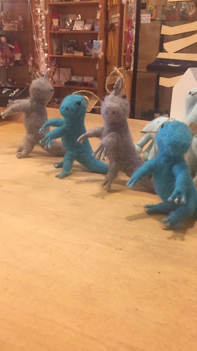 thetegantaylor's tweet photo. Thriller music video but make it prehistoric https://t.co/ZxpUP9b7zw