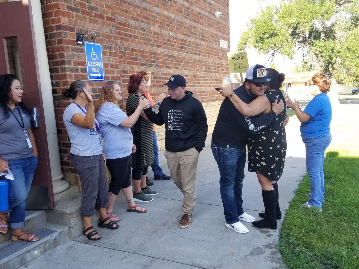 Innovations27J's tweet photo. Welcoming our students back with hugs and high fives! #LoveOurKids #InnovationsAndOptions https://t.co/zKiCSduDTs