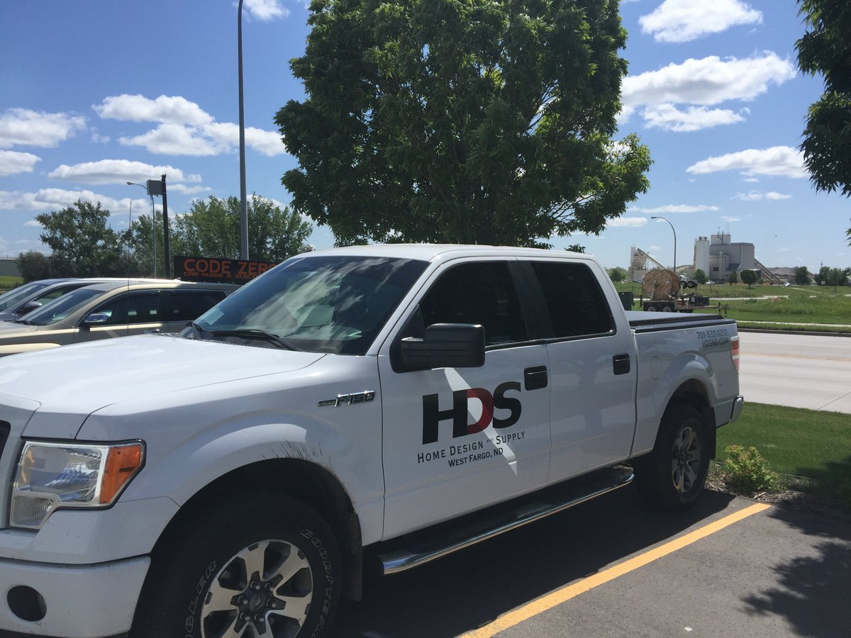 CodeZeroFargo's tweet image. We installed an Access roll up cover on this 2014 Ford F-150. We also added 50% tint to the front windows, 15% to the rears, and a 5% tint strip!
#codezero #czdoesit #Access #Ford #windowtint