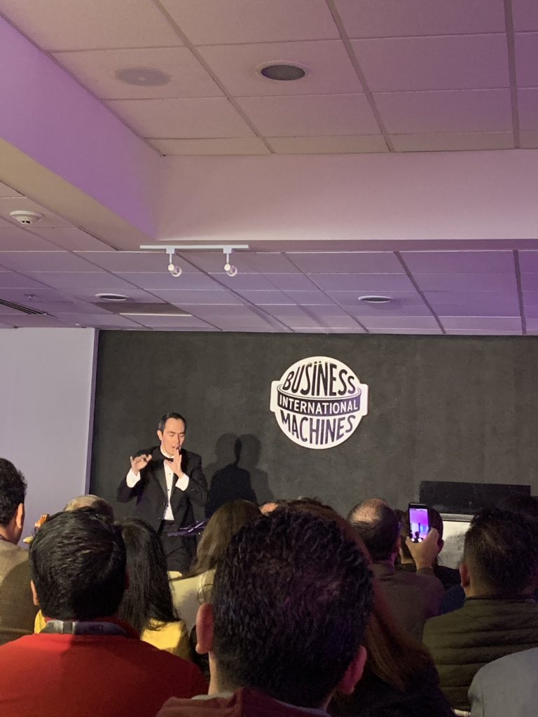 abelejm's tweet image. @ibm_mx We are the champions!
#proudIBMer #proudIBM