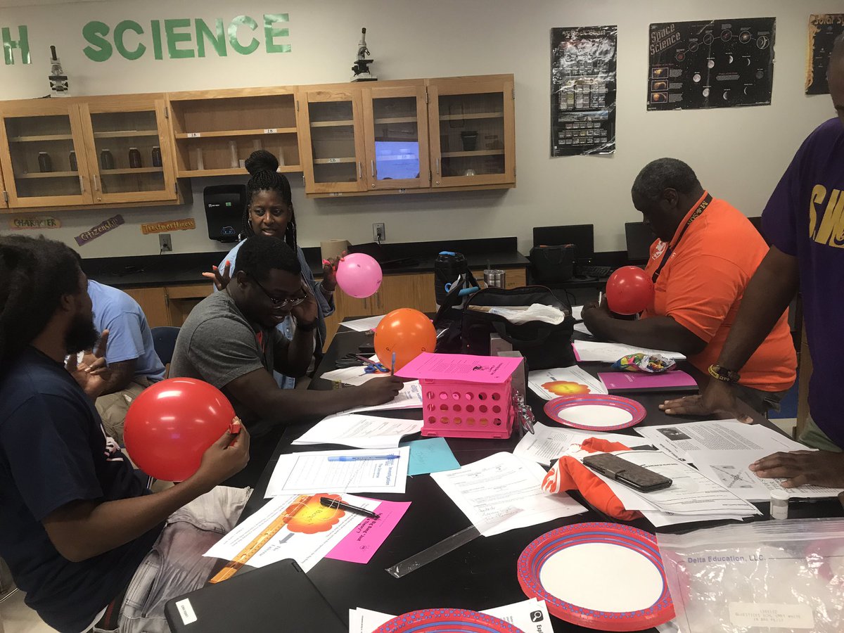 drhafza's tweet photo. @JLewisInvictus working with science teachers. Modeling complex, abstract phenomena. #bigbang #plasmas #APS3DScience @RobertsOF_7 @AJFuller_APS @got2believeinu @DrEmilyAMassey #practicebeforeteaching https://t.co/kyPlV0HDXJ