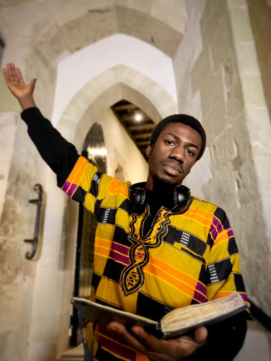 IAmLoudPro's tweet image. Oh hi! We're your weather poets! And have we got news for you! Get ready, all you lonely fringe goers - and bring your umbrellas with you...

It's raining poets! Tonight we have @RepeatBeatPoet. @captainrant and @HanLavery! 

tinyurl.com/LoudPoets
#Edfringe #LoudPoets #IAmLoud