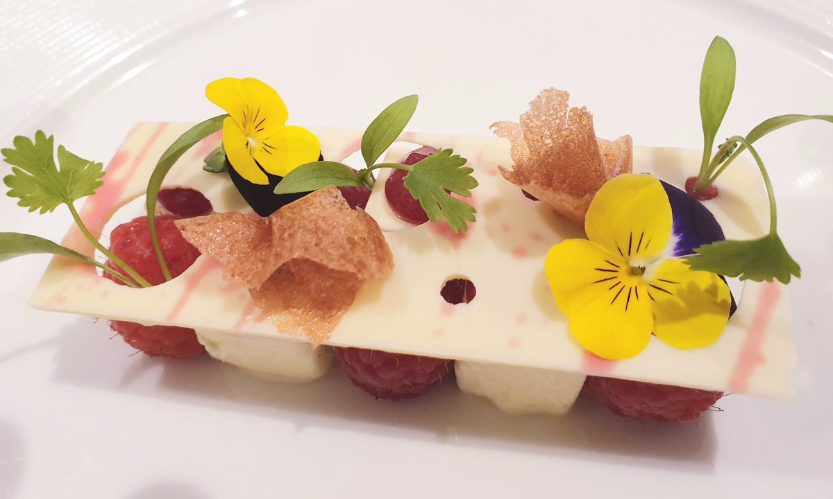 Highbullen's tweet photo. On tonight’s dessert menu in our Two AA Rosette Restaurant The Devon View - white chocolate and English raspberry. Feeling tempted?! Book your table now by calling us on 01769 540561. 

#aarosette #devonfinedining #fridayfeeling #fridaynightdinner #devonfoodies #foodwithaview https://t.co/Z1322yNtow