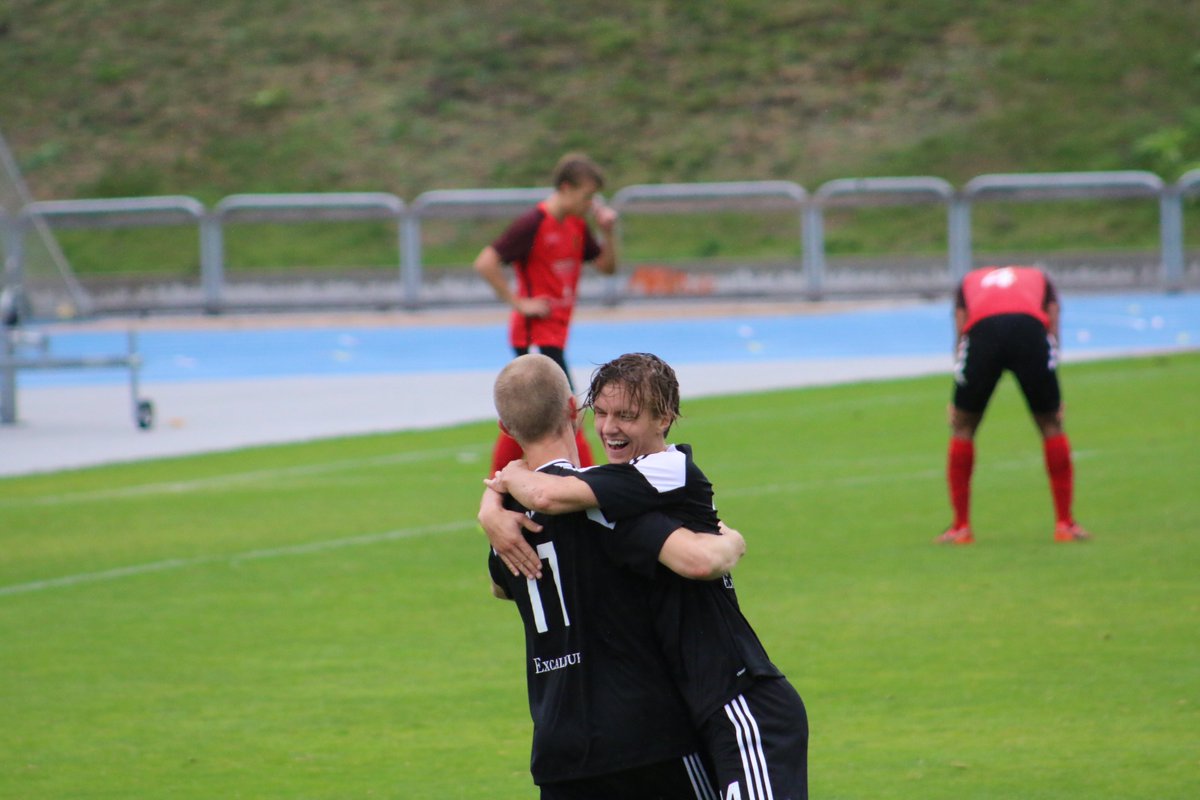 KLART - Samuel återvänder till Sollentuna FK stockholmdirekt.se/sport/klart-sa… @SFKherrdiv1 @SillySeason08 <a href="/ftransfers/">Fotbolltransfers.com</a> <a href="/Ettanfotboll/">Ettanfotboll</a> <a href="/VSKFotboll/">VSK Fotboll</a> <a href="/samuellholm/">Samuel Leach Holm</a>