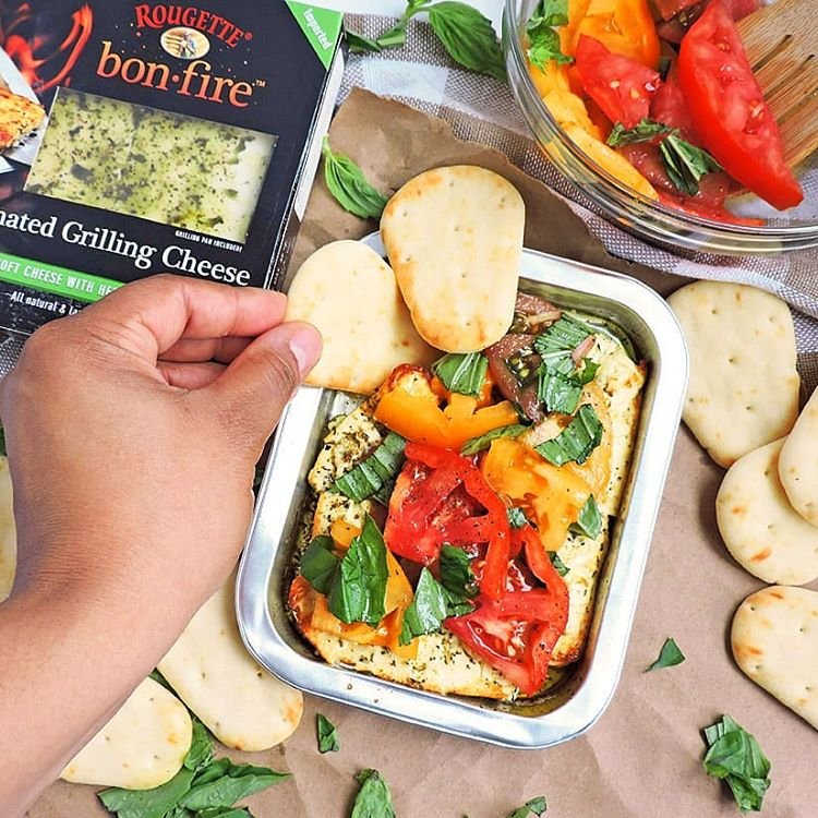 thesimpleparent's tweet photo. AD Fire up the grill w/ ROUGETTE Bon•fire Marinated Grilling Cheese https://t.co/AsLHQrfr2A. It’s creamy, delicious, lactose-free cheese & it comes in a convenient ready-to-grill pan! Photo Cred: @BeautifulEandT #rougette #bonfirecheese https://t.co/UiM3xTKwyV