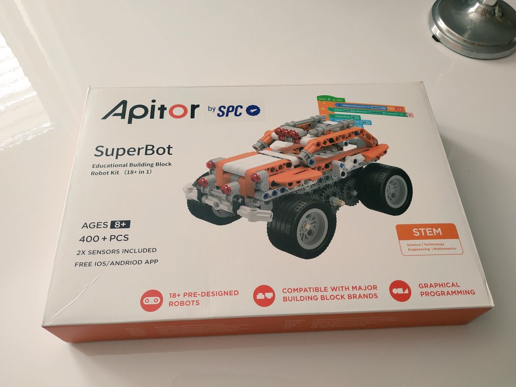 juliopachecoa's tweet image. #roboticaporlaigualdad #soyxqsomos #yosoyrobot #erw2019 Ya lo tengo. Probamos sensaciones y comentamos.