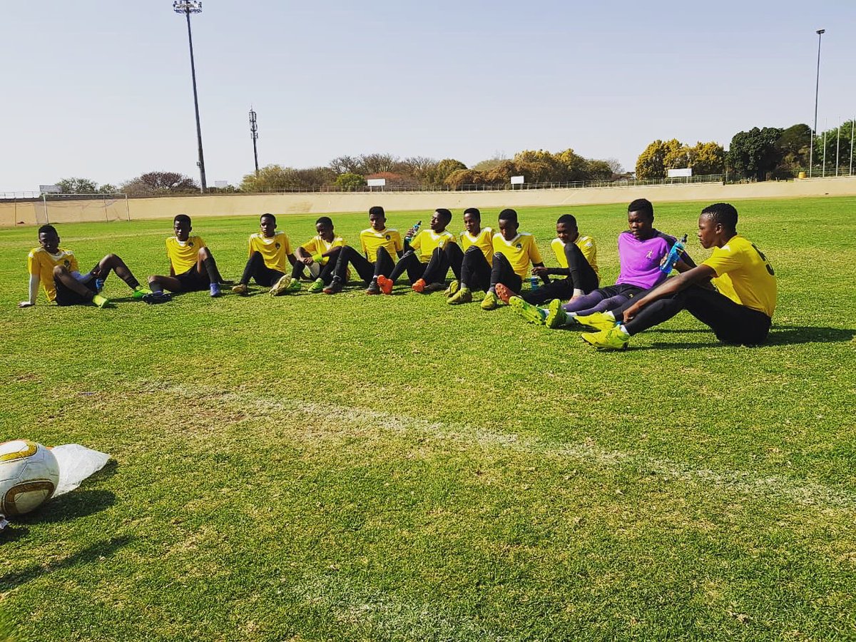 DevelopmentFeet's tweet photo. Oiled machine 🔥🔥✊🏻✊🏻💛💛⚽️
#newfacesoftv
#fastfeet
#yellownation
#plksbest https://t.co/iq527fDQki