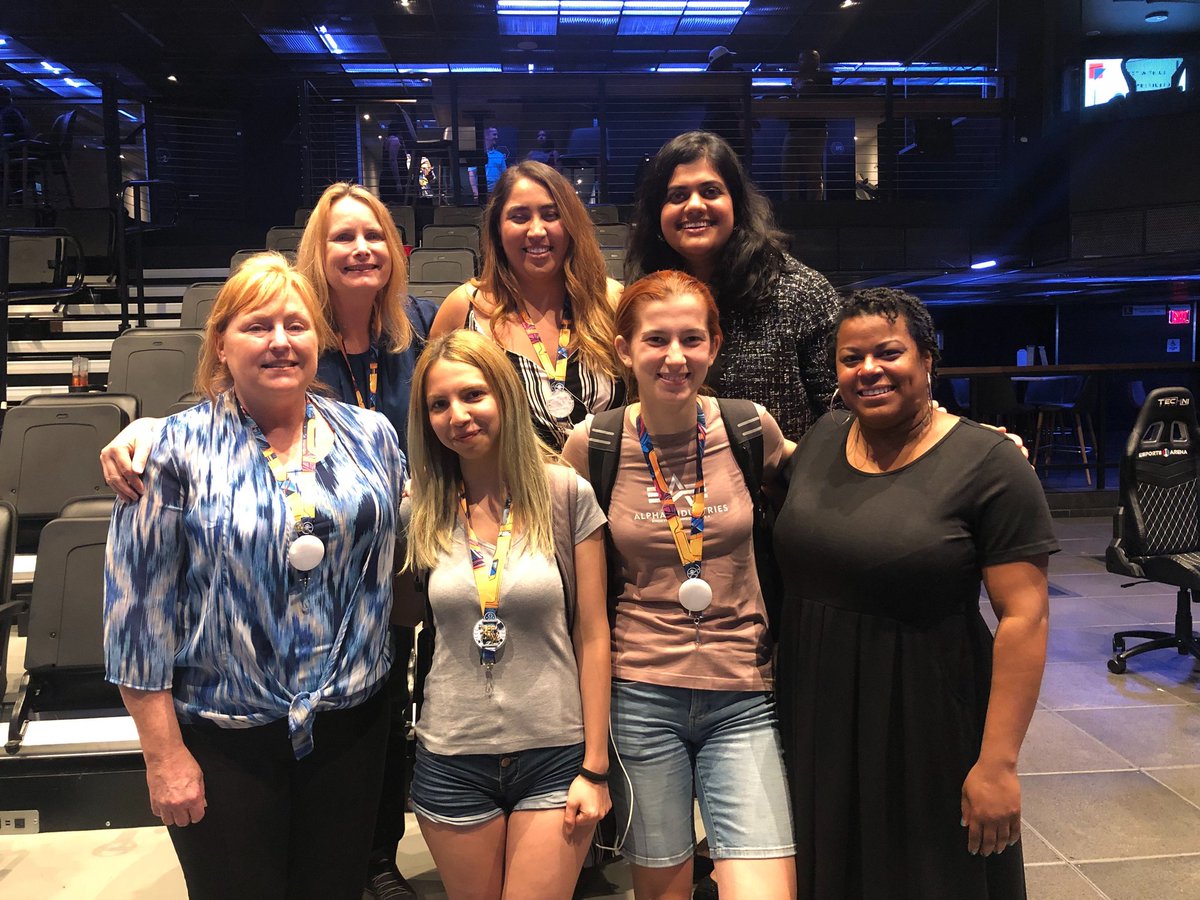 WomenCyberjutsu's tweet photo. A few of our #hackapass #ctf winners! These ladies competing and won out of 300+ participates!! The rest are hanging around @defcon. Say hello! Thanks for coming out last night! #amplifyher #womenincyber #givingback @mansimusa https://t.co/Qi9pa5TOKC