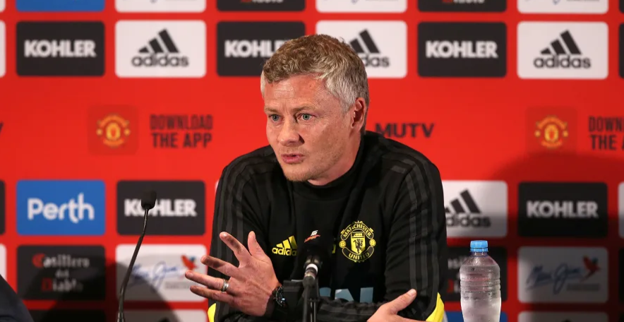 TheFergie86's tweet photo. BREAKING: Man United make LAST MINUTE signing! This could be HUGE! https://t.co/OJxzspwMP2 https://t.co/oncnZU3Qmu