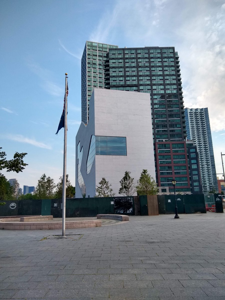 adscenyc's tweet photo. Hunters Point Library is almost done! Swipe to see the interior and the before📚 | #engineered #adsengineers #mep #engineering #hvac #workfamily #community #nyc #ny #engineeringexcellence #likeforlikes #engineer #engineers #hunterspointlibrary https://t.co/rMFuqLyNSk https://t.co/wPpuYgVNuW