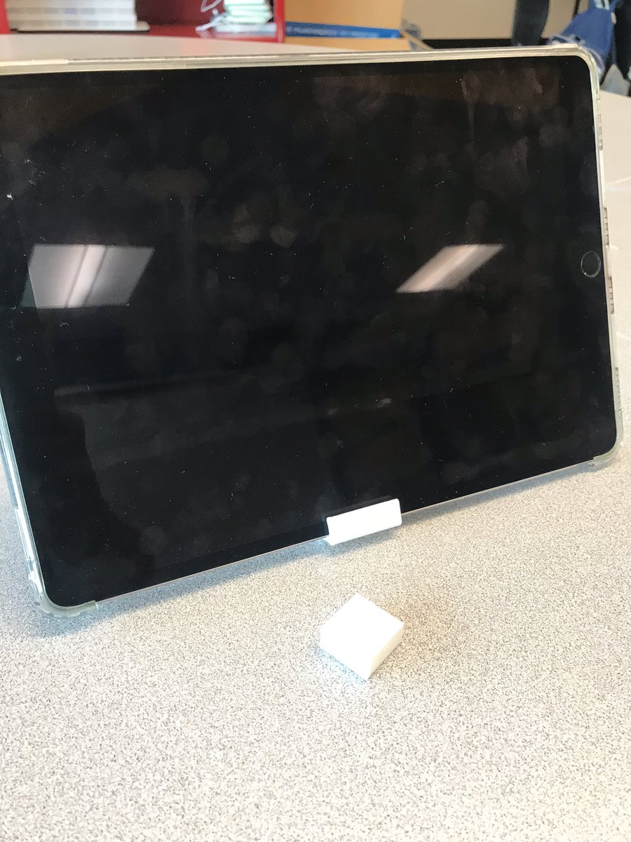 hettingk's tweet photo. #OESTEAM My very first 3D prints! 😍 #iPadholder #cube Excited to see what the Ss design and create next week! @ff3dprinters @OAUpdate @OES_Principal1 @OFAAthletics1 @Green__Corey @OAAcademics @ProjectSteam21 https://t.co/EzudVinNLk