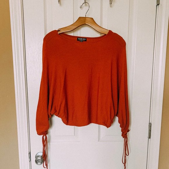 BonusBuys4Less's tweet photo. So good I had to share! Check out all the items I'm loving on @Poshmarkapp from @MosleyLifestyle #poshmark #fashion #style #shopmycloset #fulltilt #fashionnova #adelynrae: https://t.co/CBtmJnZxqS https://t.co/chGr9kGA6v