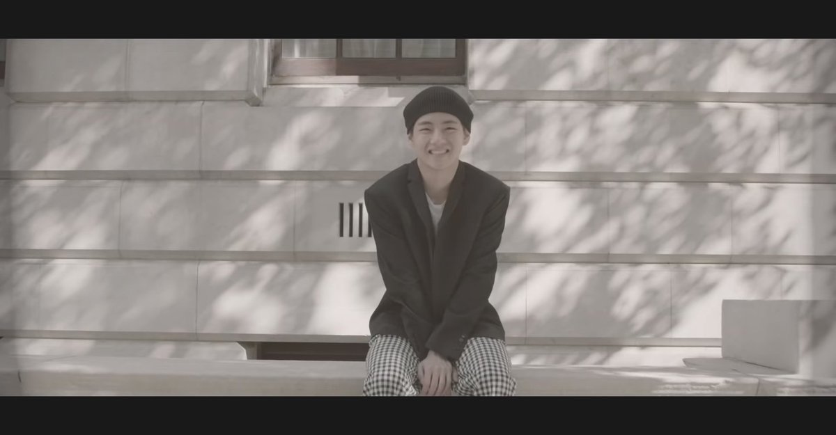 _nuna_V's tweet image. 진짜 우리 태형이 너무너무 마음이 예뻐ㅠㅠ 노래랑 영상 선물 너무너무 감동이야~💜보고 듣는 내내 눈물 주륵주륵😭💜💜
#V #WinterBear

youtu.be/pk7ESz6vtyA