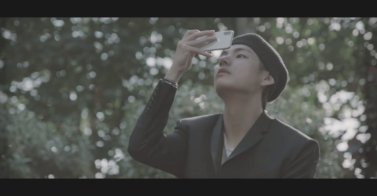 _nuna_V's tweet image. 진짜 우리 태형이 너무너무 마음이 예뻐ㅠㅠ 노래랑 영상 선물 너무너무 감동이야~💜보고 듣는 내내 눈물 주륵주륵😭💜💜
#V #WinterBear

youtu.be/pk7ESz6vtyA