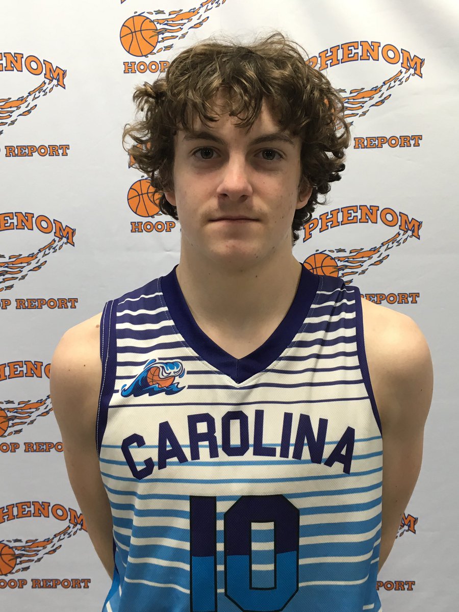 carolinariptide's tweet photo. Congratulations to Carolina Riptide 5-11 PG Clay “Smoke” Hodges (Lake Norman) on being ranked 𝗡𝗼. 𝟲𝟮 in North Carolina in the class of 2021 by @Phenom_Hoops
https://t.co/EtKBTxj7Rv https://t.co/XF6GcGi434