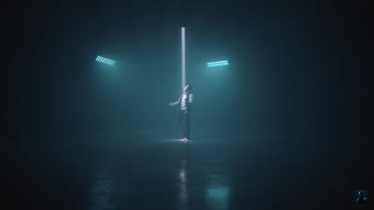 AN201993's tweet photo. #حدا_ما_بينتسى the more i listen to this song the more i fall in love with it ♥️ @AdhamNabulsi 

@mawlali amazing lyrics as usual
يلي متلي بكل تواضع محرم على النسيان ..✨ https://t.co/WvonHpzvDw