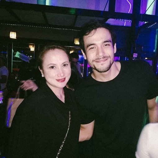 Gien23's tweet photo. Kit and Ms. Ayen #SAMFinaleParty | Kit Thompson https://t.co/eabIPVEA3S