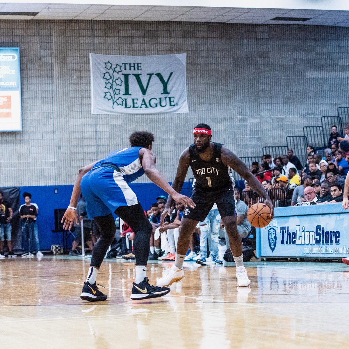 Big s/o to <a href="/StephensonLance/">Lance Stephenson</a> for pulling up to pro city for the semi finals for Sean Bell. He’ll be dancing his way to the championship game on Wednesday night vs Dyckman at 7:15!!🔥 this one is going to be a delight!!