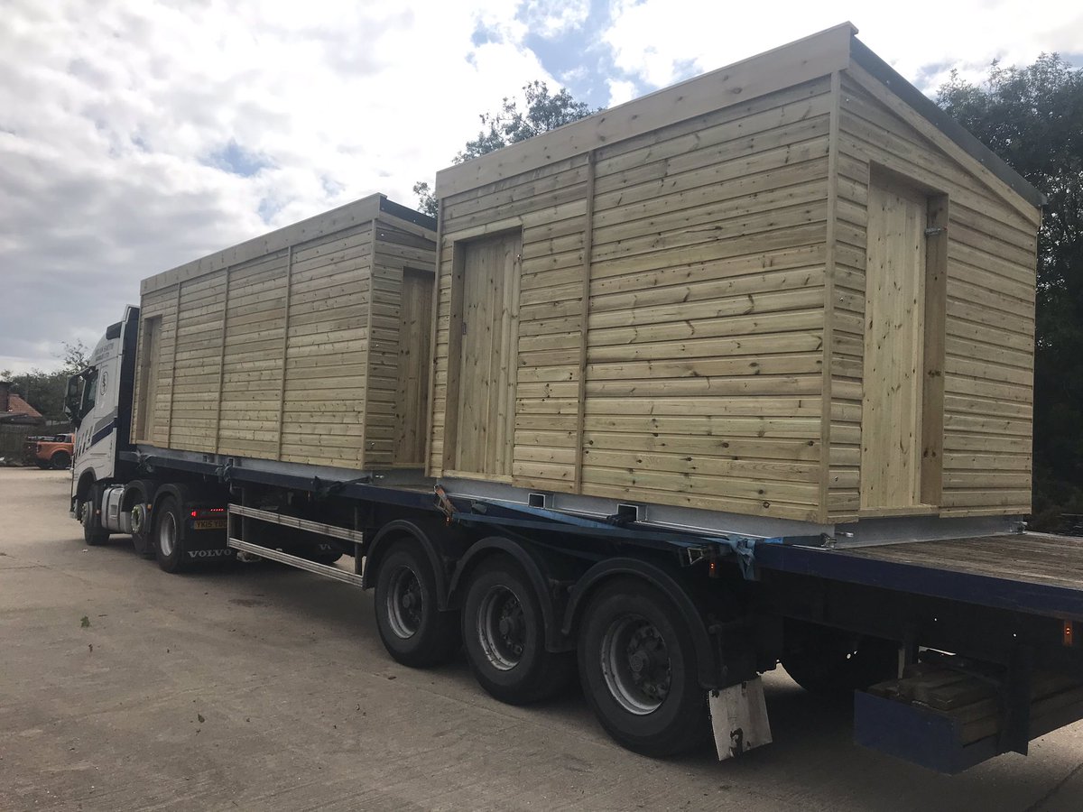 4 new movable hides with steel bases for easy lifting, another 3 heading out Monday #birdhide #twitcher