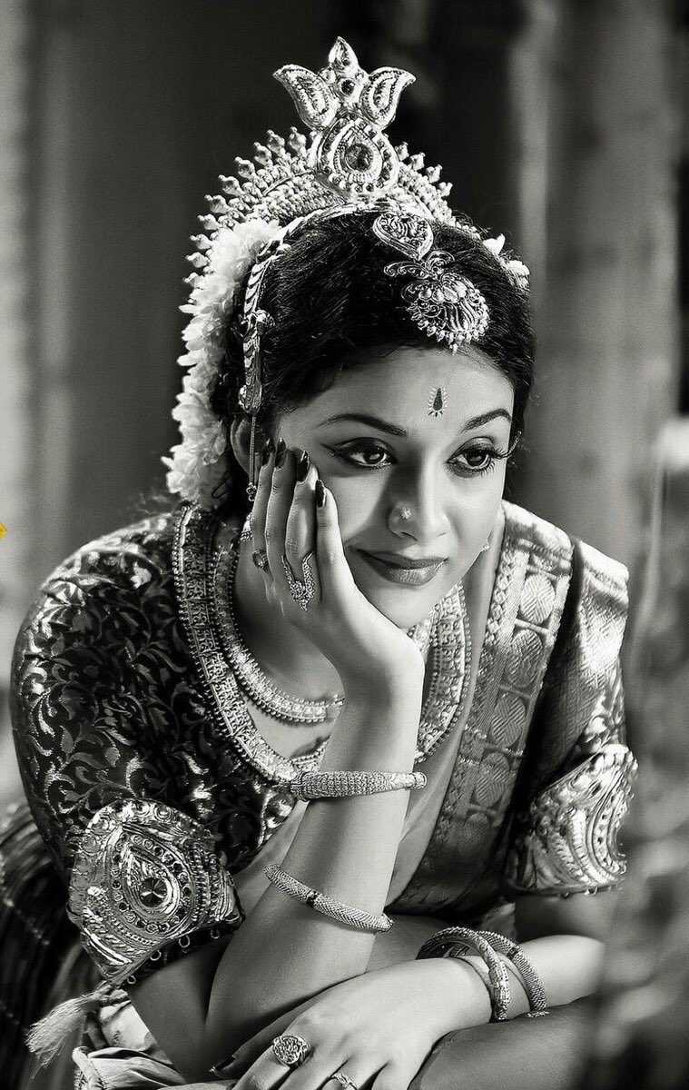 Wow my hearty Congratulations for one of my favourite @KeerthyOfficial for winning best actress National award for #Mahanati . Inspiring and proud moment 😍😍 keep going and do more movies like that #NationalFilmAwards2019 #KeerthySuresh #NadigaiyarThilagam