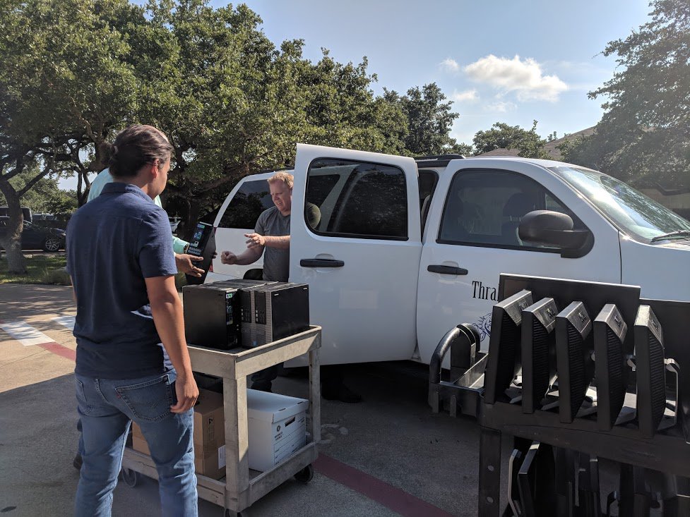 embreegroup's tweet image. Thank you Thrall ISD for the opportunity for Embree Group of Companies to donate computers and monitors. We believe every student should have the tools available to succeed.
#EmbreeCares
#GivingBack
#EmbreeGroup