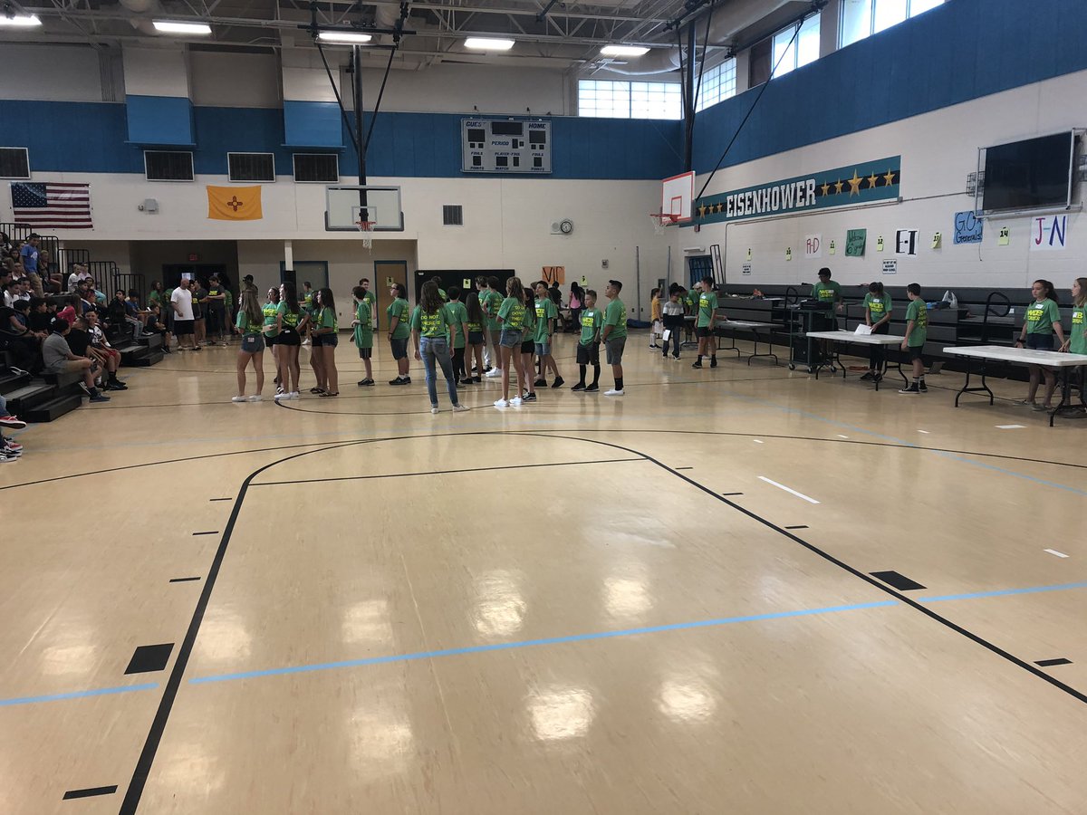 EMSGenerals's tweet photo. We welcomed our new regiment of Generals this morning at WEB Day!!! Mrs. Thomas. Mrs. Moore and Mrs. Romero coaching our 8th Grade WEB LEADERS to show our 6th Graders the ropes today!! #theWhybehindtheWhat https://t.co/q3W4QKG6Xy