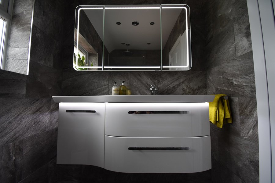 Looking for more than just a bath replacement, and wanting a full #BathroomRenovation ? This is what we do...

See our recent work which used Contemporary Pelipal Contea and LEDs.