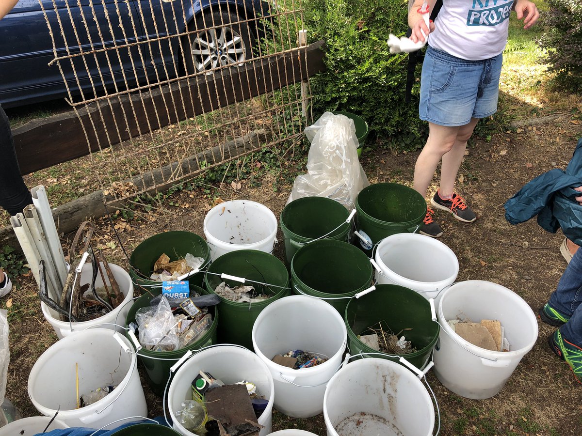 TOMRARecycling's tweet photo. Team TOMRA collected huge amounts of waste piling up on the riverbank in Koblenz, making a contribution to a healthier environment. Thanks to @Rivercleaner and good luck! #cleanriverproject #wearetomra https://t.co/fVmNkcnvrW