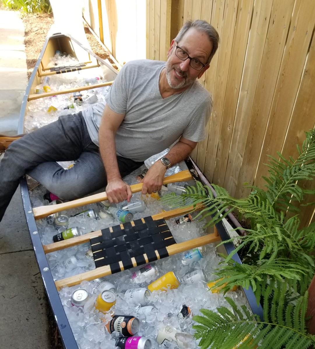 usask_water's tweet photo. When you've got 150 thirsty staff, students and faculty coming for the GIWS summer BBQ, best bring a lot of ice. As @JayFamiglietti is learning, summer is SK doesn't last forever, so we hope you're all enjoying it! #canoecooler https://t.co/jKDsbHng4X