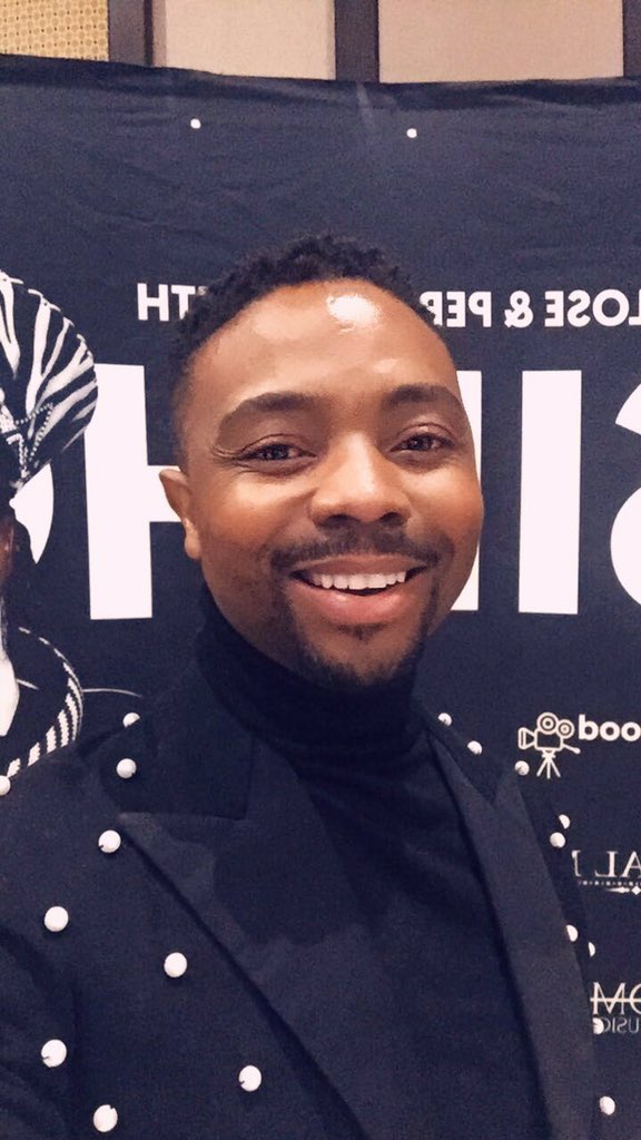 LeHong's tweet photo. Gettin’ ready to go live... #iyenzeka #4IR #Host #MC https://t.co/IvAoqI5CbV