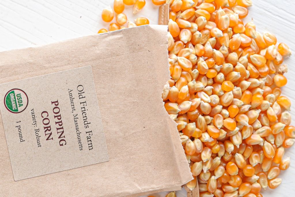 NaturedMarket's tweet photo. Getch ya local popcorn hea! Old Friends Farm popcorn 🍿 now in the Natured market. Keep it simple with a few cracks of salt. Or treat yourself with melted butter https://t.co/ziegs3JJzy