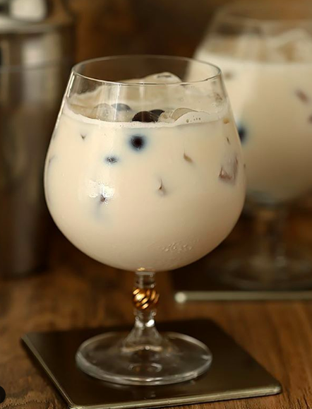 DosRonRum's tweet photo. A Don Colada
1 part #DosRon 8 year
2 parts @ColinaColada
Combined all ingredients. Service over ice!
#Cheers #Horchata #Rum #Drinks https://t.co/MZwQDDCE27