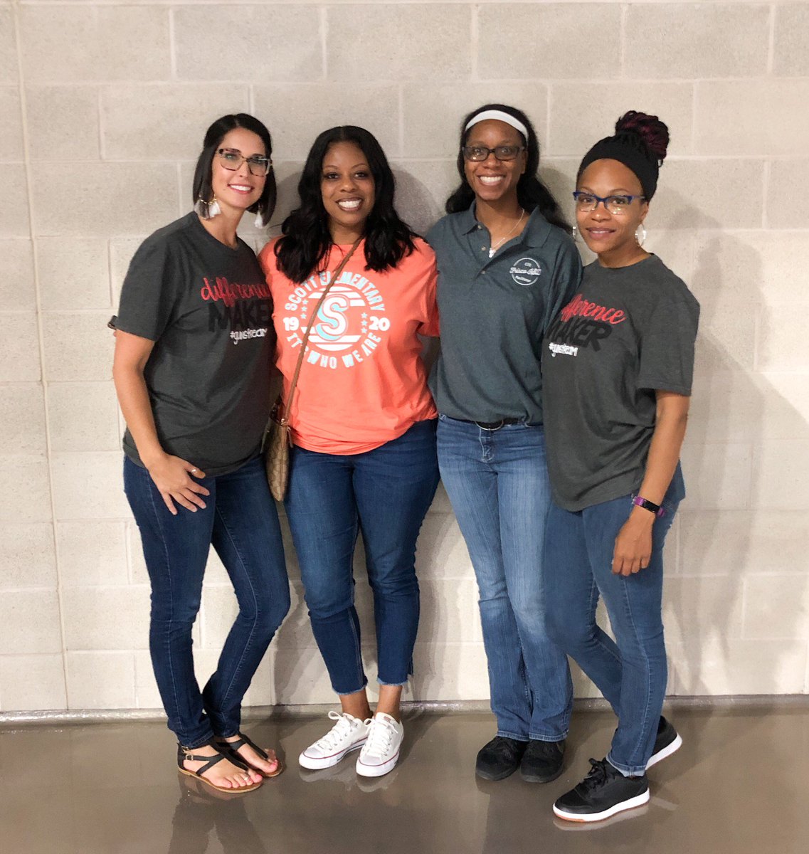 MsBurns9's tweet photo. Convocation 2019
#ourfriscostory https://t.co/srcgV9gSUe