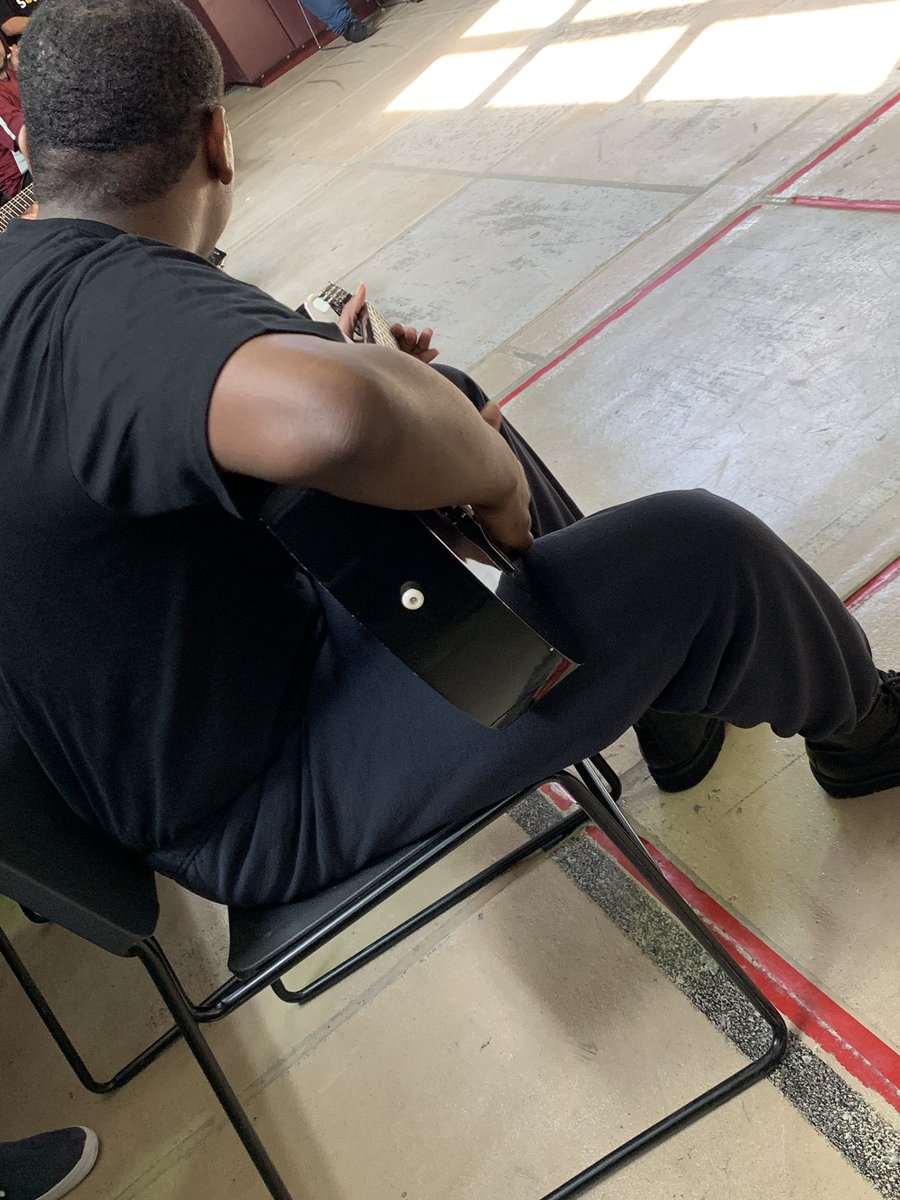 HCJPD's tweet photo. JDC staff and residents worked endlessly for the JDC Performing Arts Program. Presented was: poetry readings, rap, piano solos and collaboration, drumline, guitar solos and collaboration and a step performance!
#JDC #ChangeAgents #PerformingArts #MusicalCollaborations https://t.co/mwEAo91zyF