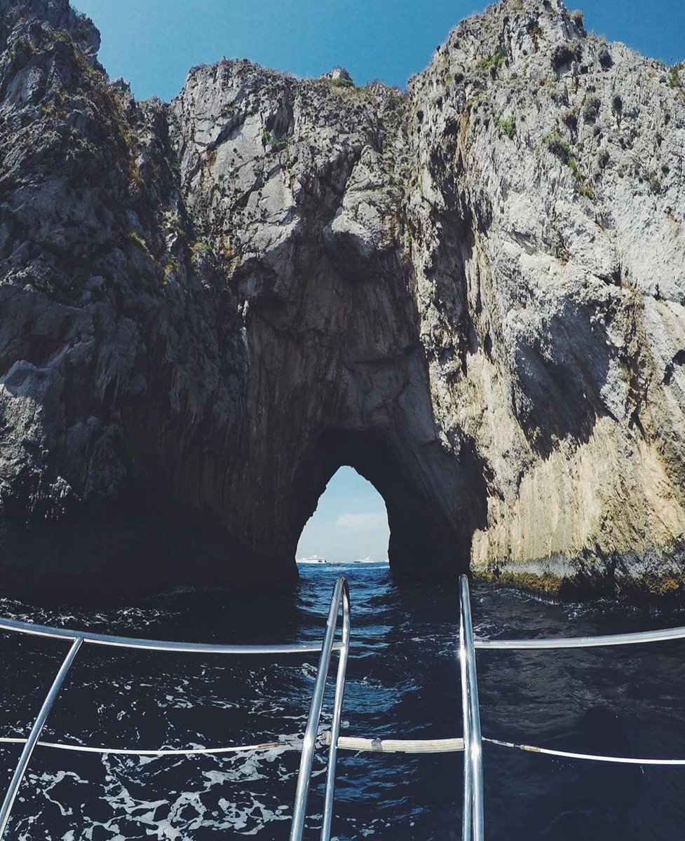madeoutoflights's tweet photo. Oh Italy... ♥️ #Adventure https://t.co/kZvytDg0VH