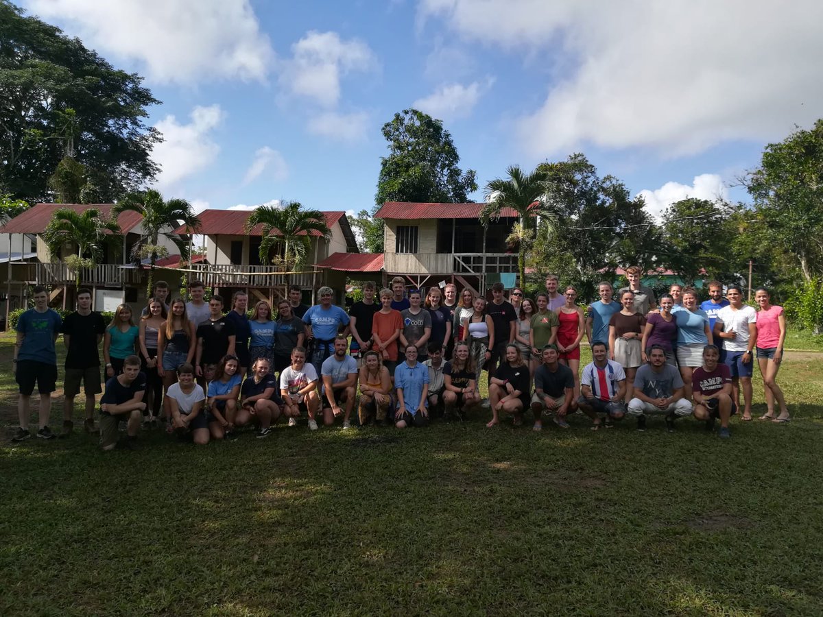 Camp_CostaRica's tweet photo. Last night #TeamJacaranda & #TeamIlanIlan gave presentations on the work done while at #CampCañoNegro🤓 Today the two teams have said goodbye to the camp and are headed to San Jose for their last night in Costa Rica🙌🏽 #DoSomethingAmazing #CampsEffect @CampsInt https://t.co/vrqoERIsLT