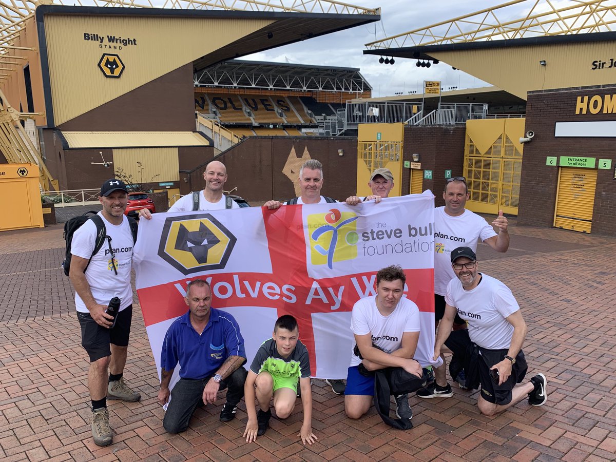 Stuartbox3's tweet image. Home back at the golden palace! Big thanks to everyone for all their help and support and for all the kind donations charitywalk.co.uk