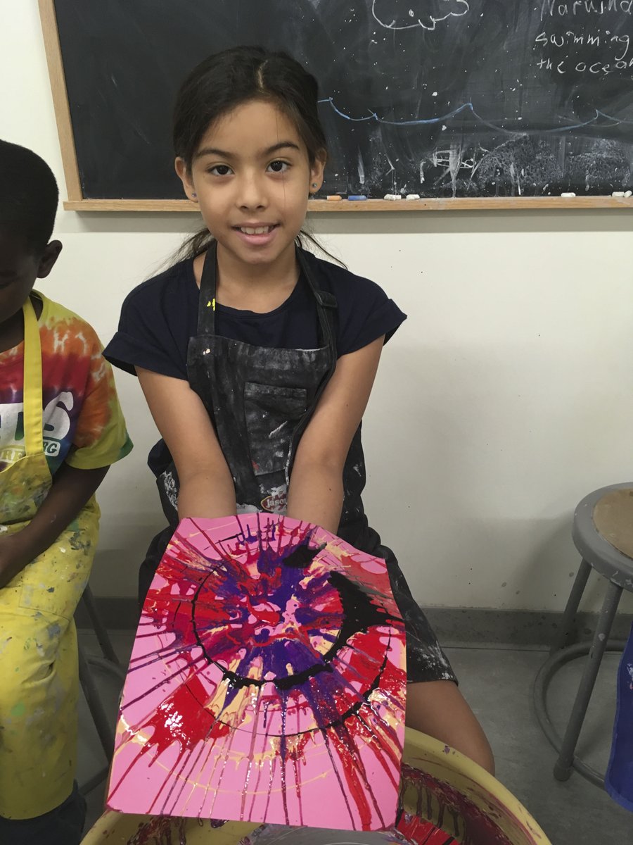 DAVArts's tweet image. DAVA's fall programming begins Monday. Get ready to be creative and express yourself with DAVA! #Davarts #fallprogramming #freeartclasses