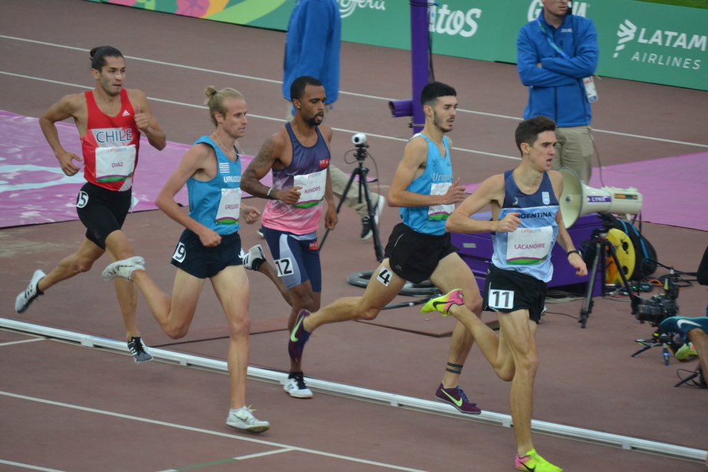 [Juegos Panamericamos]

🔹Santiago Catrofé (1999, CA Santa Cristina d'Aro) i actual Campió català absolut 1.500m

🔹4at als 1.500m a @Lima2019Juegos 3:43.17 amb <a href="/AtletismoCAU/">Atletismo CAU</a> 👏

📷 @PrensaCOU