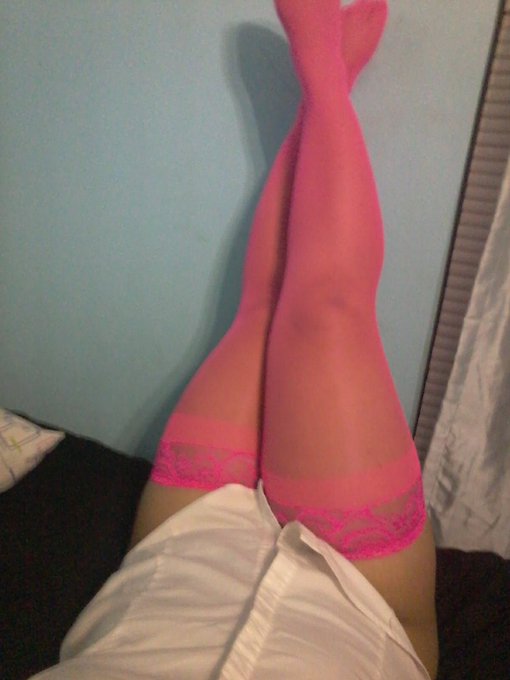 #FBF  Pink stockings and no pants 😋 Not much has changed lol  I have about 8-20 finished video clips<a href="/tag/fbf"class="tags">#FBF</a>