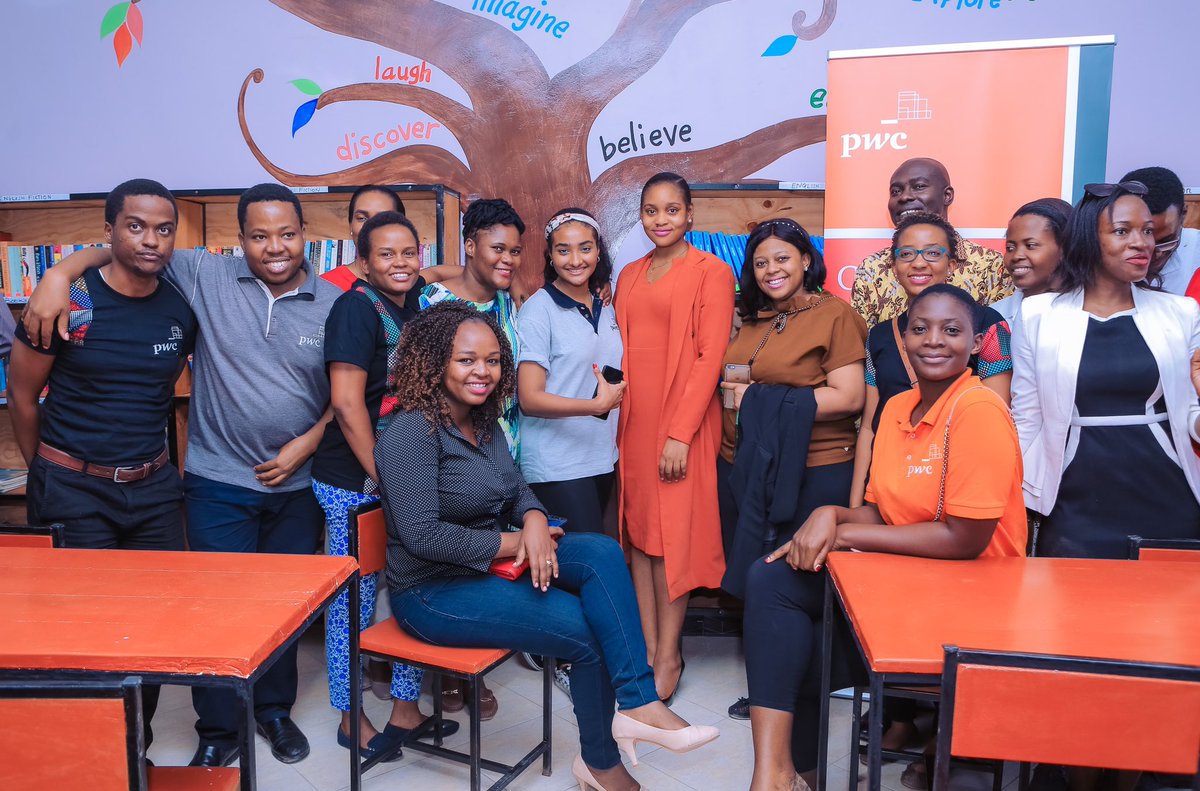 jokateM's tweet photo. Leo nimezindua maktaba mpya iliyofadhiliwa na Read Intrl TZ kwa kushirikiana na Price House Water Coopers TZ (PWC) kwenye shule yetu ya Kimani Sekondari. Hii ni maktaba yetu ya tatu wilayani. Na leo Mama Magdalena wa Read Intrl TZ ameahidi maktaba nyingine Minaki Sekondari. https://t.co/BPvvxfBRNe