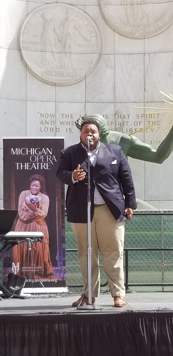 JFMConsulting's tweet photo. Catch us outside today collecting data during the daytime concert put on by @DetOperaHouse at Spirit Plaza! Beautiful performances! #Evaulation #daytimeconcerts #Detroit https://t.co/JLEsOiWHIu