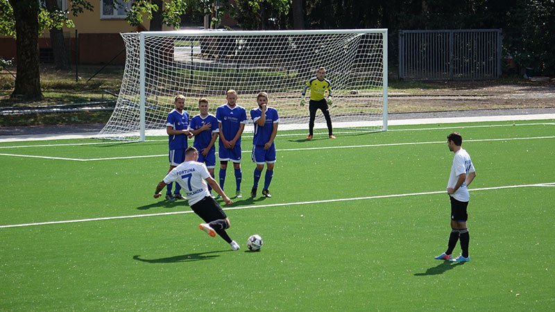 fcfschlangen's tweet photo. Trainerwechsel beim FC Fortuna Schlangen #fortunaschlangen https://t.co/pV1bVcuzx7 https://t.co/BXFWsL3Pg4