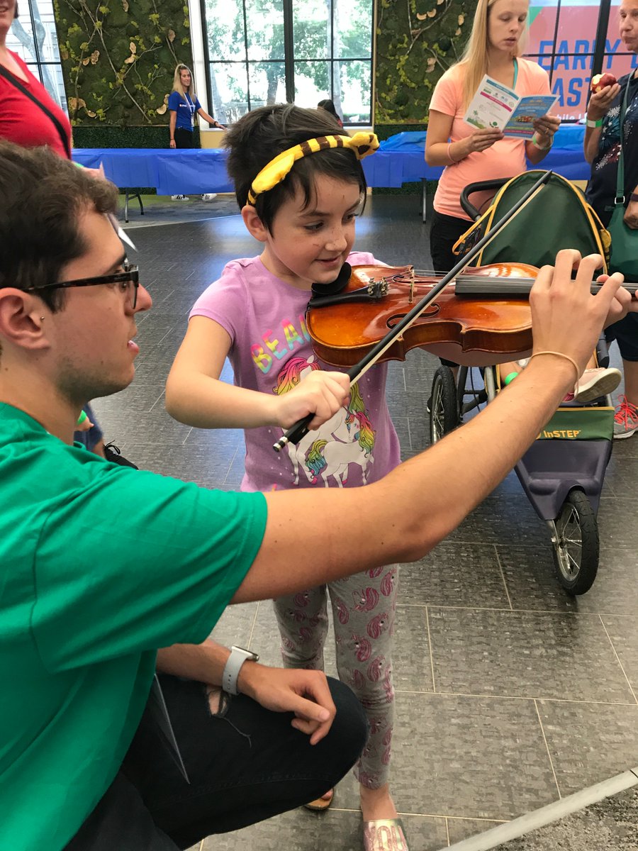 CleveOrchestra's tweet photo. Free, kid-friendly, and open to the public until 2pm today--we're downtown at Cleveland Public Library for Be My Neighbor Day! Presented by @PNCBank, @ideastreamArts, and @Cleveland_PL.

See here for more info on our education &amp; community programs: https://t.co/1GT0ulbHnL https://t.co/F442WTmug7
