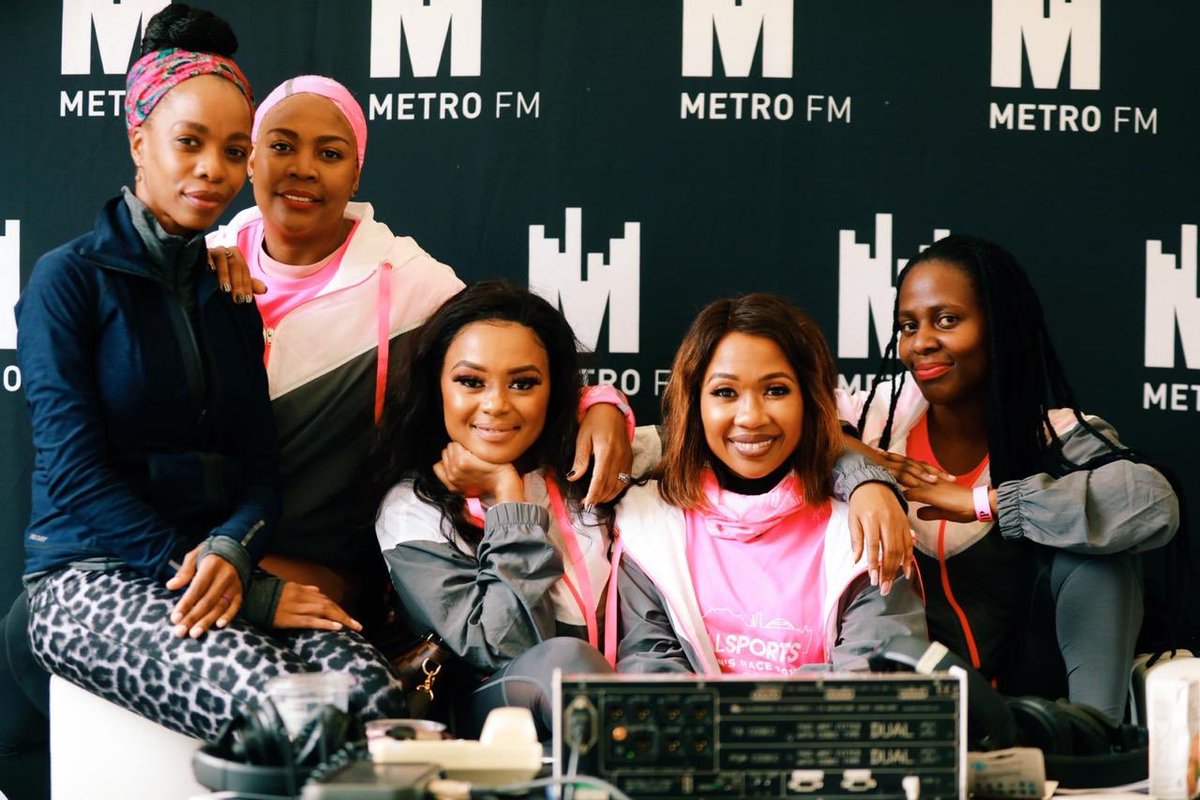 A glorious day spent with these @Metrofm beauties. <a href="/dineoranaka/">Ausi OMotona</a> @leratokganyago we might be years apart but our love for #radio brings us together. Thank you for the lovely onair chat @totalsportswomensrace @totalsports_sa 
#strongertogether 
#radioqueens
#totalsportswomen