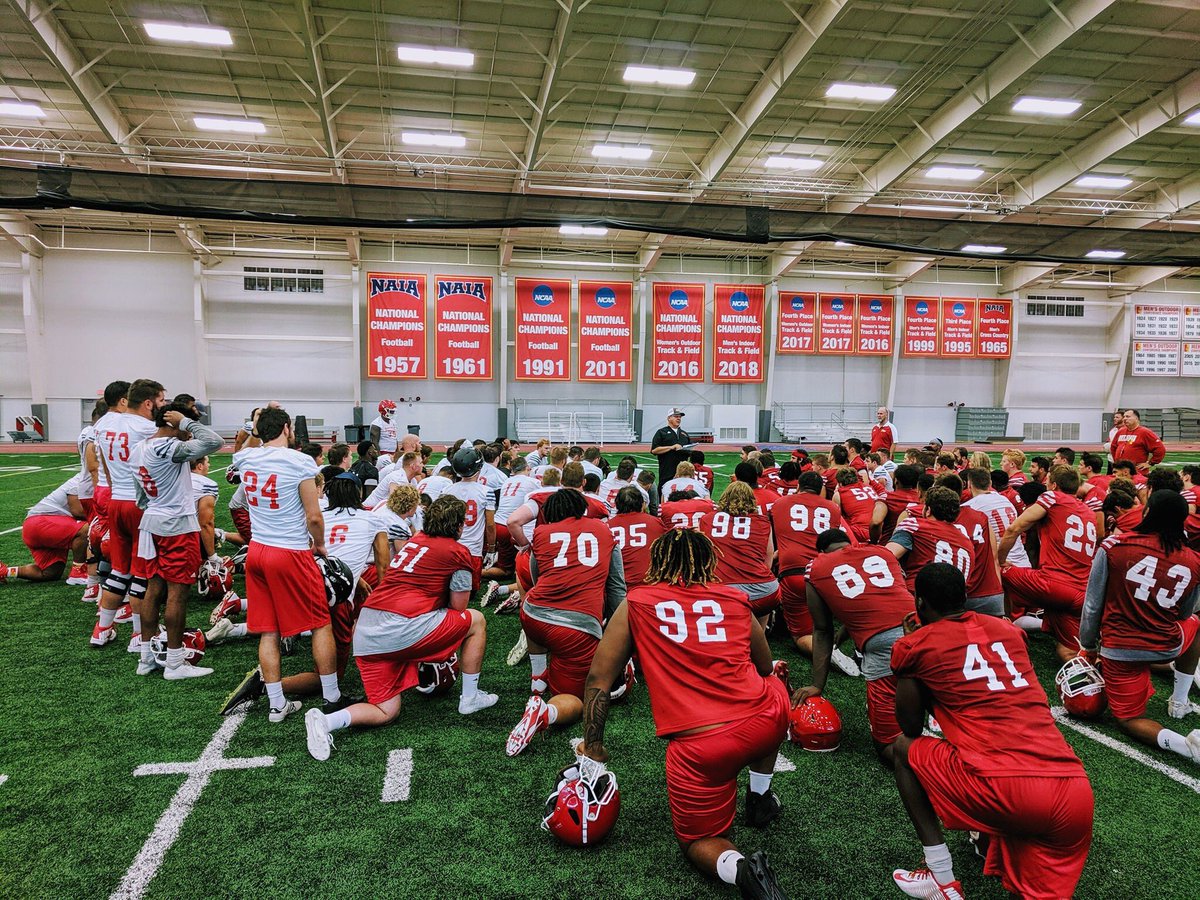 Plaster_Center's tweet photo. And Day 1 of the 2019 Gorilla Football season is underway! 🦍🏈

Photo credz: @j_lenard https://t.co/Kdr96Fw3Od