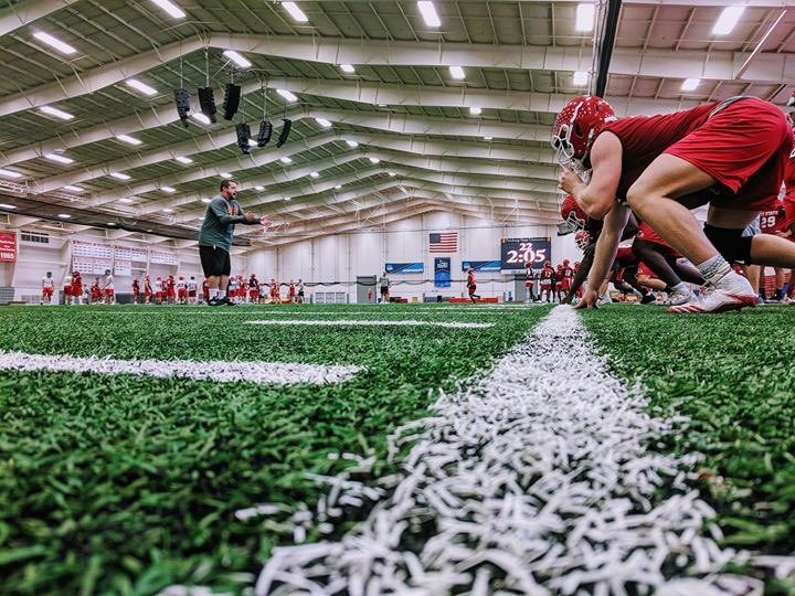 Plaster_Center's tweet photo. And Day 1 of the 2019 Gorilla Football season is underway! 🦍🏈

Photo credz: @j_lenard https://t.co/Kdr96Fw3Od